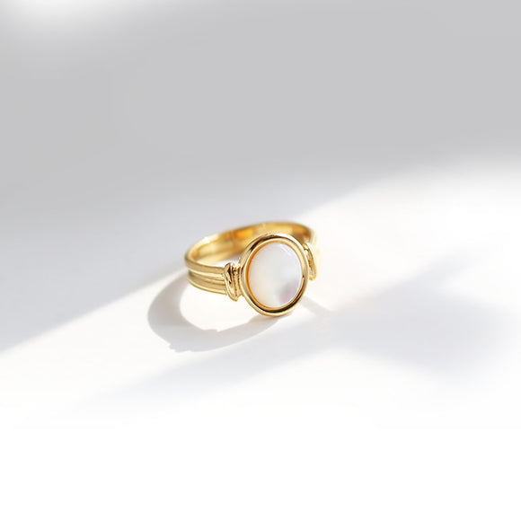 GOLD ONYX MARBLE RING