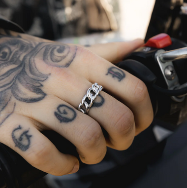 TWISTED TEXTURE BAND SIGNET RING - SILVER GOLD