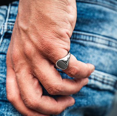 54 FLORAL CIRCLE FACE SIGNET RING - SILVER