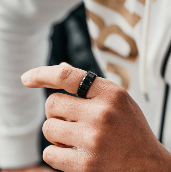 54 FLORAL 8mm BAND SIGNET RING - BLACK