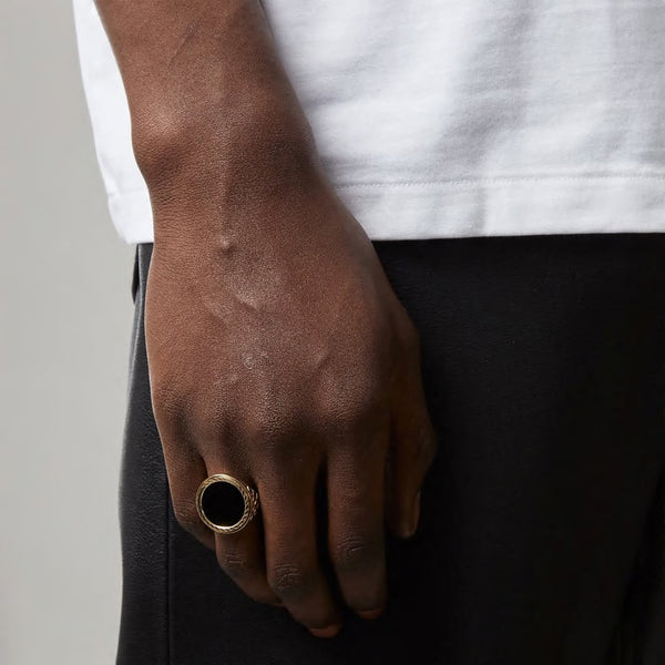 54 FLORAL 9ct GOLD 375 ONYX ELEMENT FACE SOVEREIGN SIGNET RING