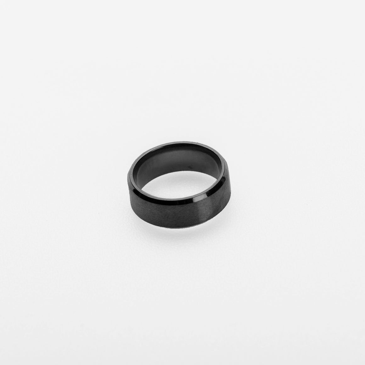 KEENA BAND RING | BLACK Rings Urban Clothing from 54 Floral Clothing